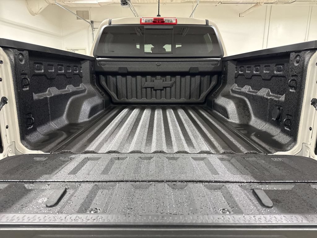 New 2026 Chevrolet Colorado ZR2 w/ Off-Road Front Bumper Package AWD/4WD image 25