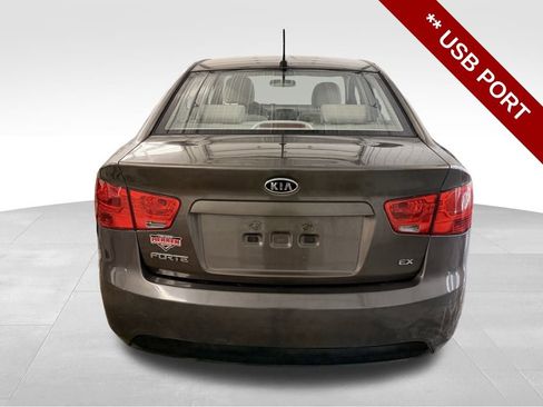 Used 2010 Kia Forte EX image 5