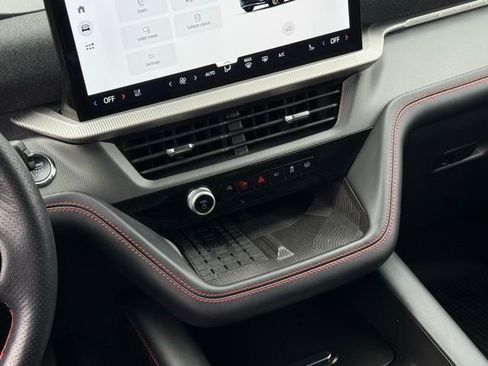 Used 2025 Ford Explorer ST-Line w/ Premium Package image 30