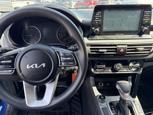 Used 2023 Kia Seltos LX image 11