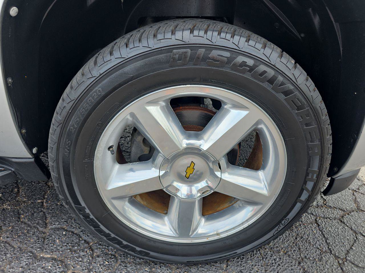 Used 2010 Chevrolet Avalanche LTZ AWD/4WD image 16