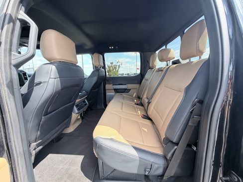Used 2024 Ford F250 Lariat w/ Chrome Package AWD/4WD image 29