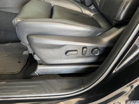 Used 2019 Subaru Ascent Limited image 24