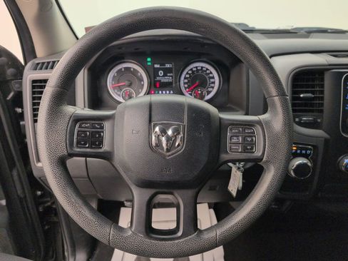 Used 2017 RAM 1500 Express image 36