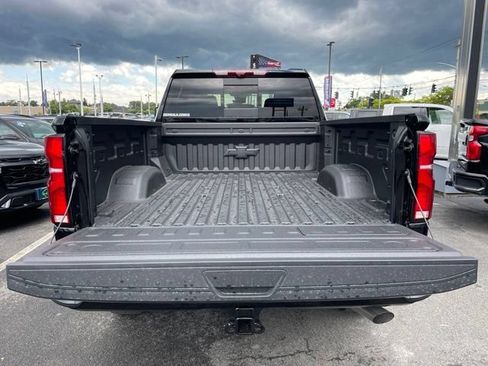 New 2026 Chevrolet Silverado 3500 High Country w/ High Country Premium Package AWD/4WD image 13