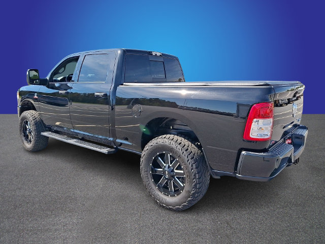 Used 2024 RAM 2500 Tradesman w/ Chrome Appearance Group AWD/4WD image 6