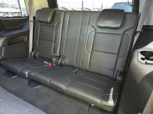 Used 2017 GMC Yukon SLT RWD image 11