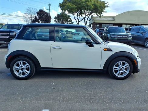 Used 2013 MINI Cooper Hardtop image 6