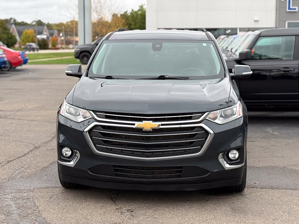 Used 2020 Chevrolet Traverse LT w/ Driver Confidence II Package AWD/4WD image 32