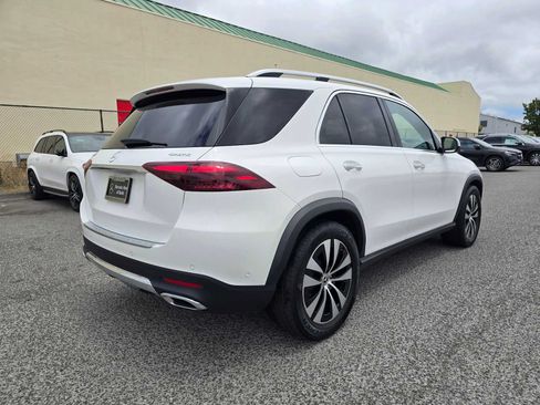 Used 2024 Mercedes-Benz GLE 350 4MATIC image 3