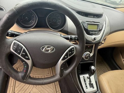 Used 2011 Hyundai Elantra Limited image 6