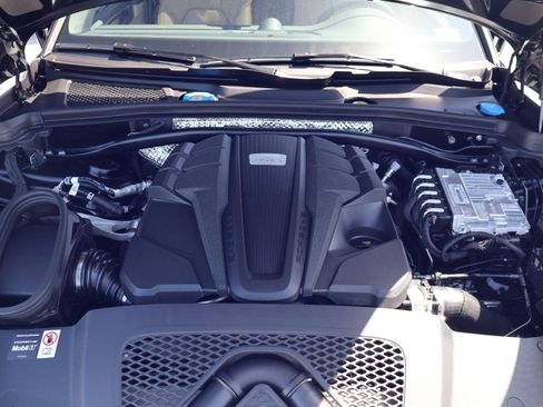 New 2026 Porsche Macan S AWD/4WD image 26