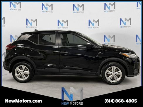 Used 2023 Nissan Kicks S w/ Interior Electronics Package image 6