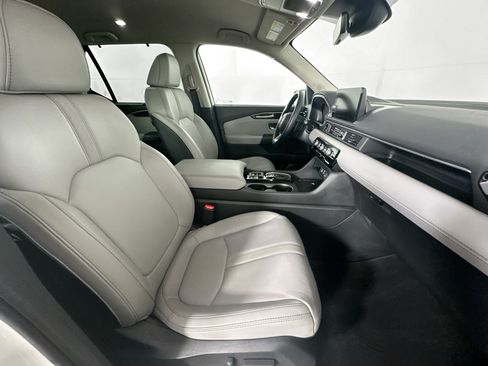 Used 2025 Honda Pilot EX-L image 31