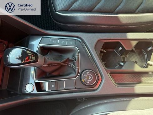 Certified 2023 Volkswagen Tiguan SEL R-Line image 46