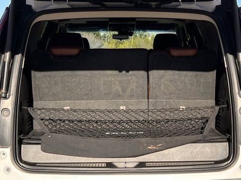 Used 2018 Cadillac Escalade Premium Luxury image 33