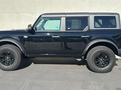 Certified 2024 Ford Bronco Wildtrak image 5