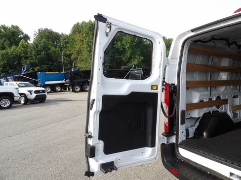 Used 2025 Ford Transit 250 Low Roof w/ Exterior Upgrade Package RWD image 40