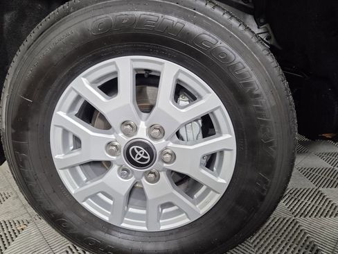 Used 2025 Toyota Tacoma SR image 10