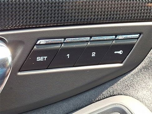 Used 2016 Porsche Boxster GTS image 28