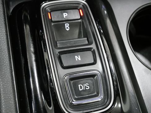 Used 2025 Honda Pilot TrailSport image 24