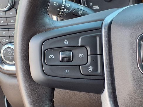Used 2022 GMC Sierra 1500 SLT w/ SLT Premium Package AWD/4WD image 13