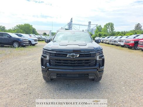 Used 2025 Chevrolet Silverado 1500 LT Trail Boss w/ LT Trail Boss Premium Package AWD/4WD image 2