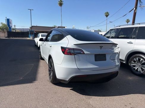 Used 2022 Tesla Model Y Performance image 8