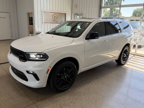 Used 2023 Dodge Durango GT AWD/4WD image 2