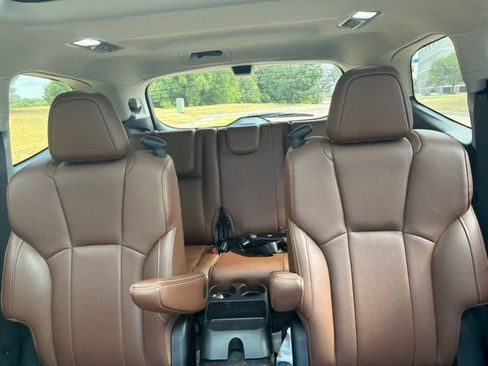 Used 2020 Subaru Ascent Touring w/ Popular Package #3 AWD/4WD image 21