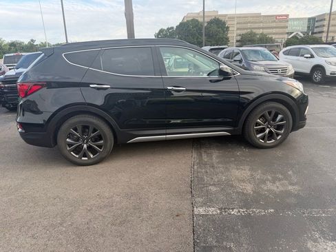 Used 2018 Hyundai Santa Fe Sport w/ 2.0T Ultimate Tech Package 05 AWD/4WD image 3