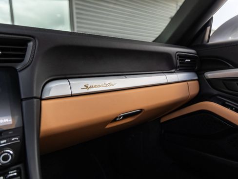 Used 2019 Porsche 911 Speedster RWD image 49