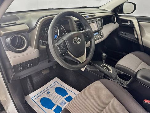 Used 2015 Toyota RAV4 XLE FWD image 10