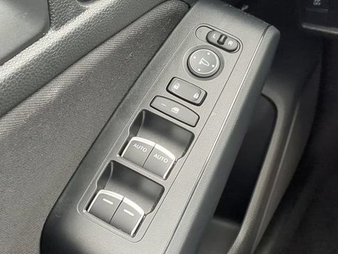 Used 2025 Honda Civic Sport image 25