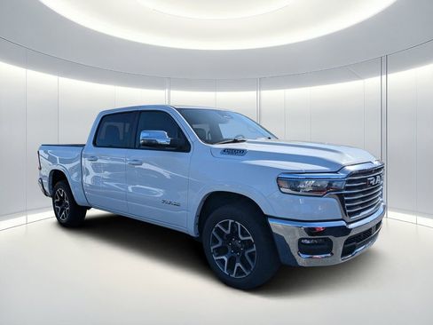 Certified 2025 RAM 1500 Laramie AWD/4WD image 2