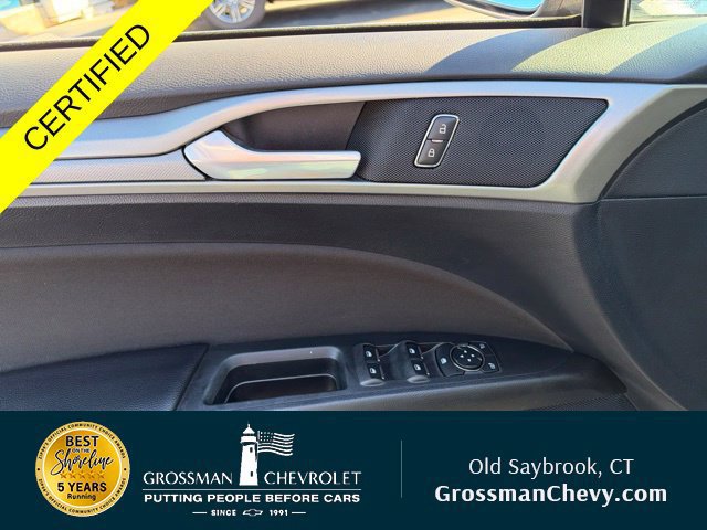 Used 2019 Ford Fusion SE AWD/4WD image 10