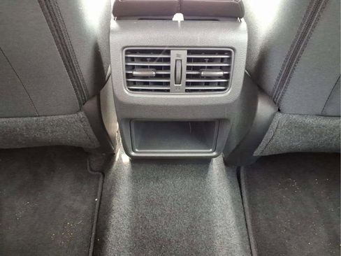 Used 2025 Nissan Rogue S FWD image 14