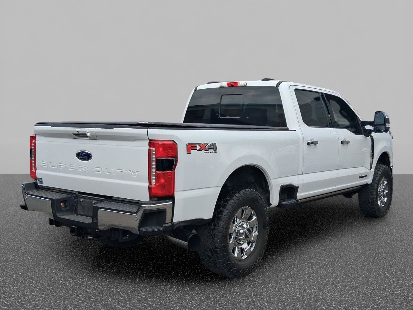 Used 2024 Ford F350 Lariat w/ Chrome Package AWD/4WD image 5