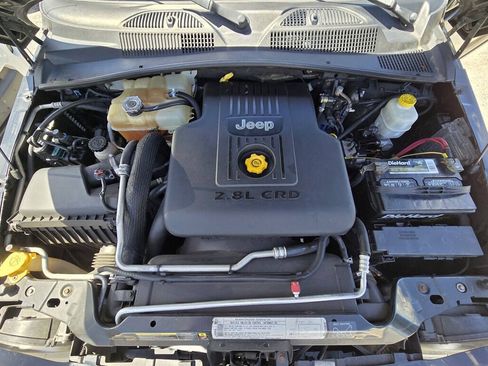 Used 2006 Jeep Liberty Sport AWD/4WD image 22
