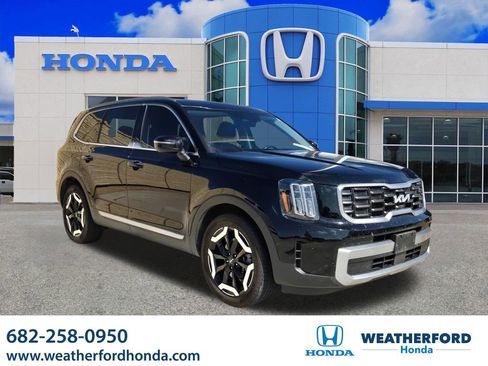 Used 2023 Kia Telluride S FWD image 1