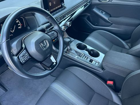 Used 2024 Honda Civic Sport image 9