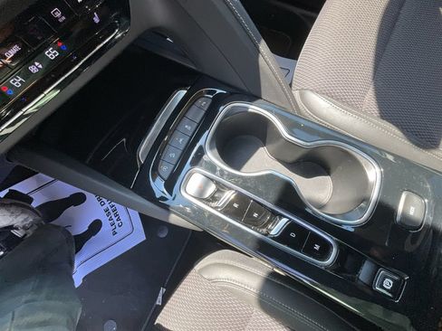 Used 2021 Buick Envision Preferred AWD/4WD image 21
