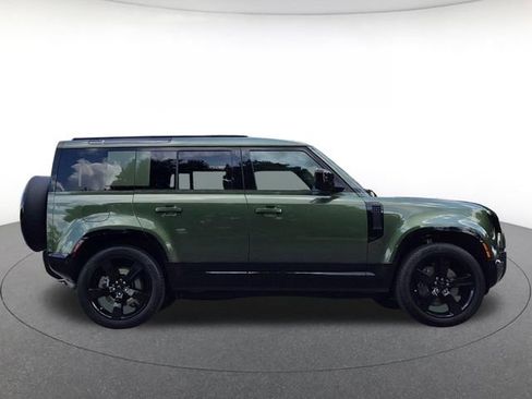 New 2026 Land Rover Defender 110 X-Dynamic SE AWD/4WD image 4