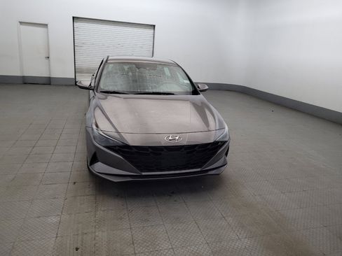 Used 2023 Hyundai Elantra SEL w/ Cargo Package FWD image 14