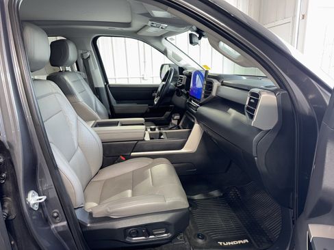 Used 2022 Toyota Tundra Limited image 10
