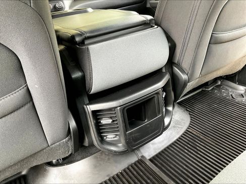 Used 2022 RAM 1500 Big Horn AWD/4WD image 11