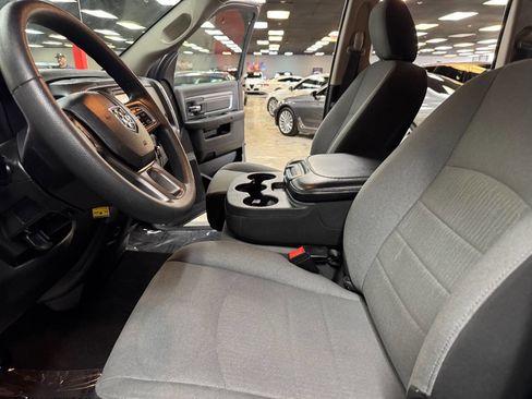 Used 2024 RAM 1500 Classic SLT image 32