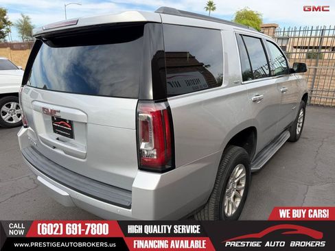 Used 2017 GMC Yukon SLT AWD/4WD image 11