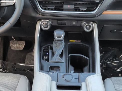 Used 2024 Toyota Grand Highlander FWD image 19