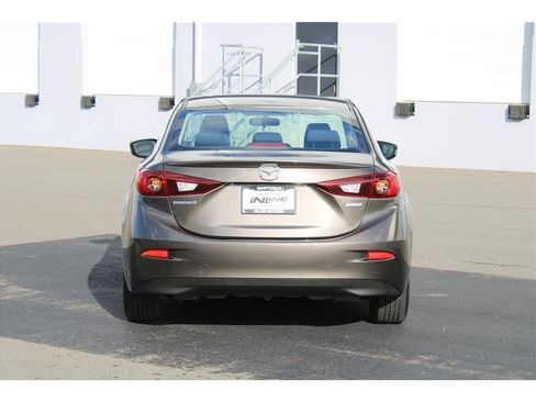 Used 2014 MAZDA MAZDA3 i Touring image 3